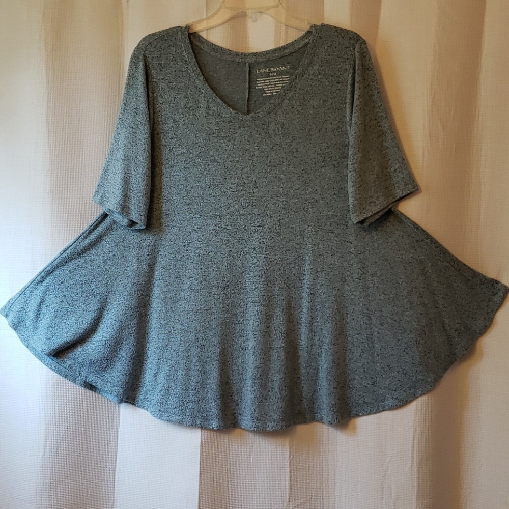 14/16 Lane Bryant Short Sleeve Flare Hem Sweater